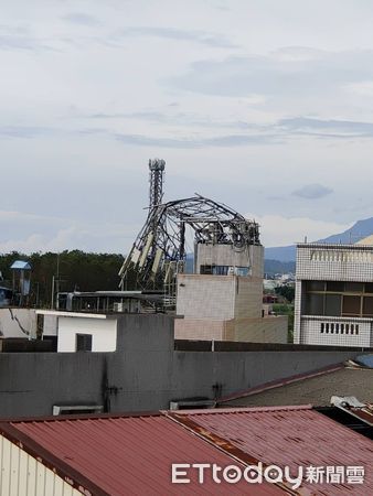 ▲▼   颱風重創基地台，嘉義縣電信修復率達98%、126村里訊號改善中  。（圖／嘉義縣政府提供）