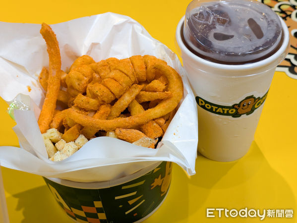 ▲Potato Corner台灣首店菜單曝光。（圖／記者黃士原攝）