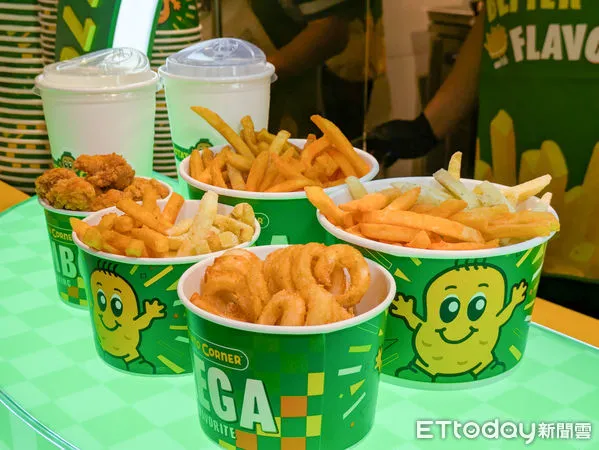 ▲Potato Corner台灣首店菜單曝光。（圖／記者黃士原攝）