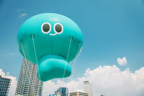 ▲▼台灣文化吉祥物「a-We氣球」升上大阪天空！大阪世博百年古蹟外亮相。（圖／文化部）