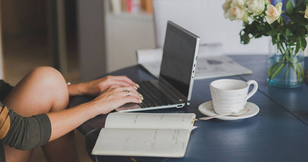 AI威脅白領職場？微軟公開「10大AI難取代工作」　藍領反成新寵