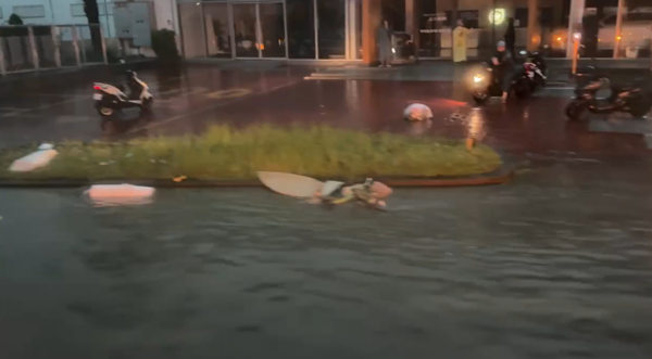 ▲▼台南暴雨多處成災。（圖／翻攝記者爆料網）