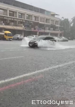 ▲▼台南安南區淹大水。（圖／記者林東良翻攝)