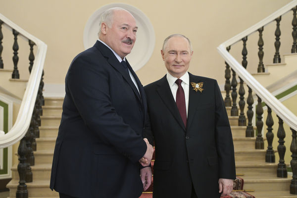 ▲▼俄羅斯總統普丁（Vladimir Putin）和白俄總統盧卡申柯（Alexander Lukashenko）。（圖／達志影像／美聯社）