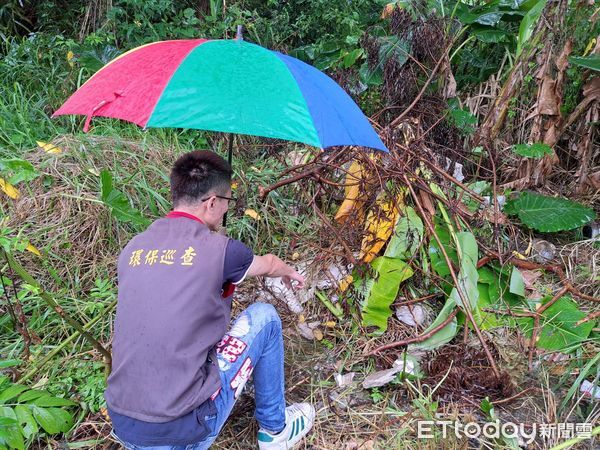 ▲▼花蓮近年來常有不肖業者以假承租土地，非法堆置廢木材、裝潢廢棄物後潛逃。（圖／花蓮縣政府提供，下同）