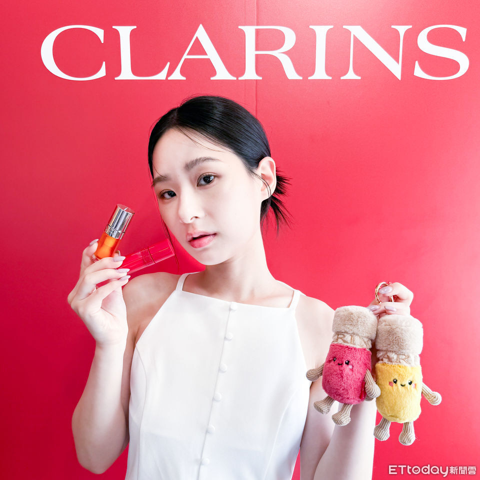 克蘭詩,美唇油,盲盒,PAUL & JOE,彩妝,限定,唇油,。（圖／記者李薇攝、品牌提供）