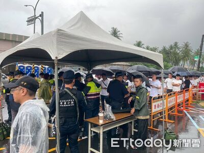 大哥是縱貫線教父!黑幫二把手猝逝2千人弔唁 警逮通緝犯
