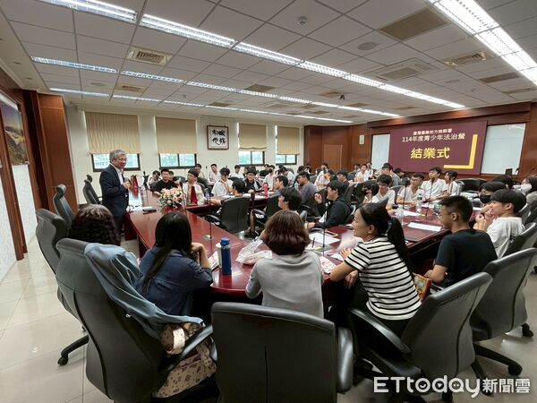 ▲▼  嘉義地檢署辦理青少年暑期法治營 培養高中生民主法治觀念職涯探索。（圖／嘉義地檢署提供）