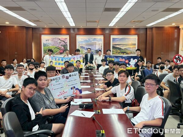 ▲▼  嘉義地檢署辦理青少年暑期法治營 培養高中生民主法治觀念職涯探索。（圖／嘉義地檢署提供）