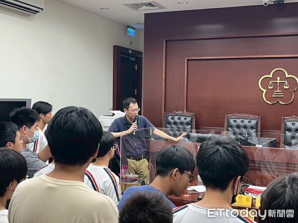 ▲▼  嘉義地檢署辦理青少年暑期法治營 培養高中生民主法治觀念職涯探索。（圖／嘉義地檢署提供）