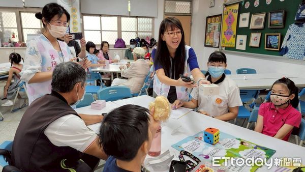 ▲基隆推動老幼共融 體驗跨世代新學堂。（圖／記者郭世賢翻攝）