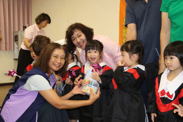 ▲新北首屆居家托育畢業典禮。（圖／新北市社會局提供）