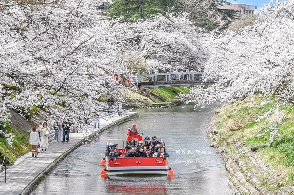 ▲▼富山市役所展望台，市中心絕佳360度景觀眺望立山連峰。（圖／部落客周花花提供）