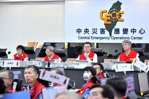 ▲▼行政院長卓榮泰今（3日）視導「0728豪雨中央災害應變中心」。（圖／行政院提供）