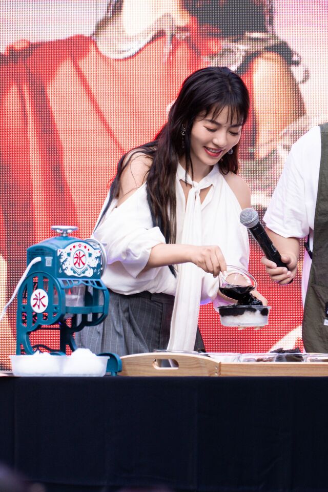 ▲▼丁噹「夜遊」小巨蛋夜未眠簽唱會。（圖／相信音樂提供）