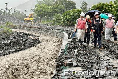 快訊／7天累積雨量破2千毫米！高雄宣布8/4「6行政區」停班停課