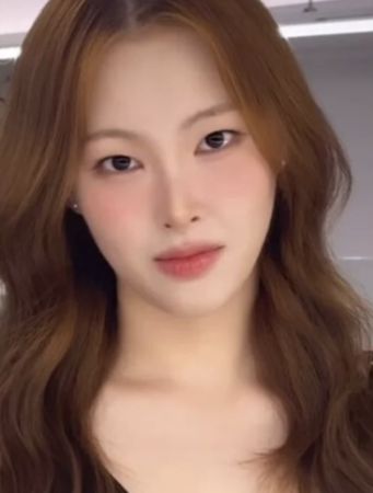 ▲▼《母胎》志軟波浪大捲、長髮近況美到認不出 。（圖／翻攝自ＩＧ）