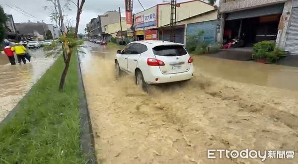 ▲▼雲林斗南鎮淹大水。（圖／記者游瓊華翻攝)