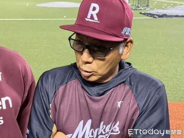 ▲樂天主帥古久保健二。（圖／記者胡冠辰攝）