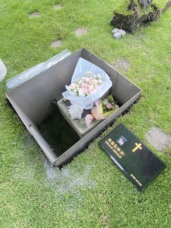 ▲▼ 林沖圓滿安葬。（圖／林沖兒子林凱文提供）