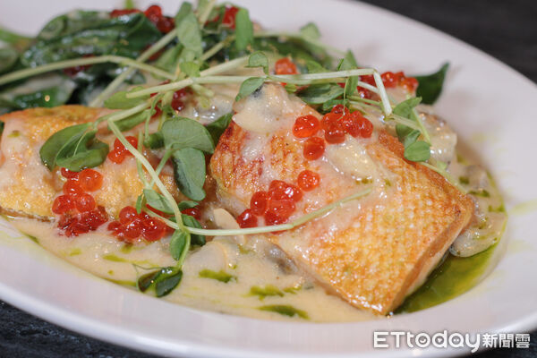 ▲SOMM&Eacute;。（圖／記者黃士原攝）