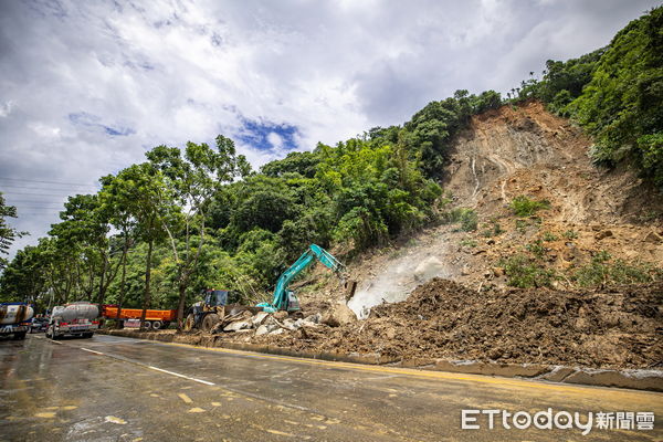 ▲南投縣長許淑華與立委游顥、中央單位一同會勘豪雨淹水災情，將建滯洪池改善狀況。（圖／南投縣政府提供）