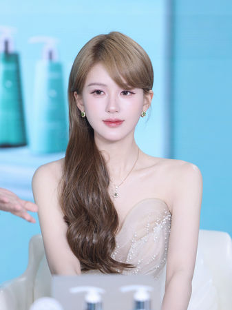 ▲趙露思指控公司挖走她800多萬。（圖／翻攝自趙露思工作室微博）