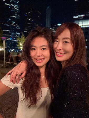 ▲賈永婕大女兒安安攻讀雙碩士。（圖／翻攝自賈永婕臉書）