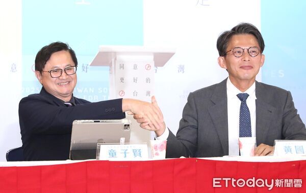 ▲▼童子賢 黃國昌 核三延役 公投。（圖／記者屠惠剛攝）