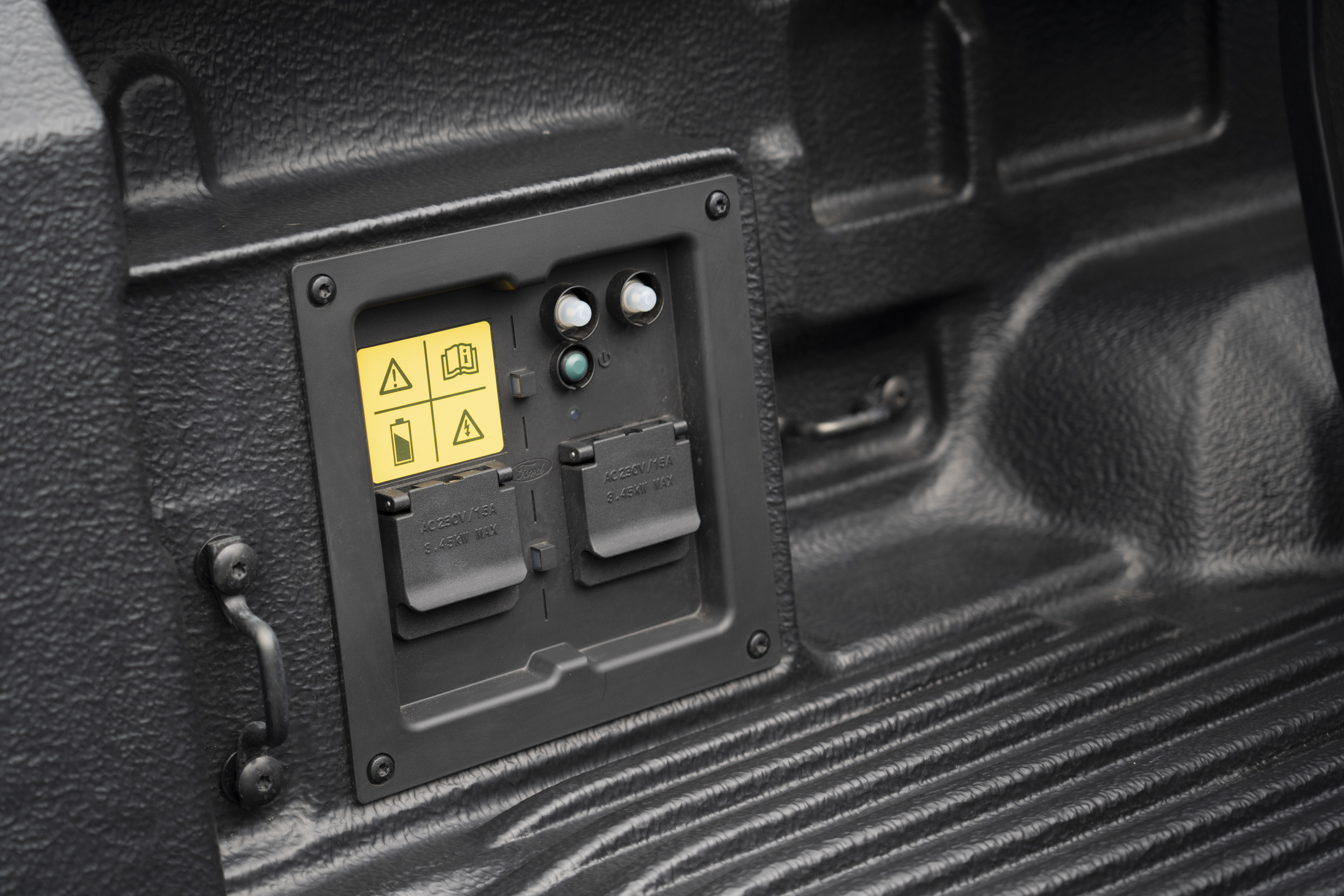 ▲Ranger PHEV新增Pro Power Onboard功能。（圖／翻攝自Ford）