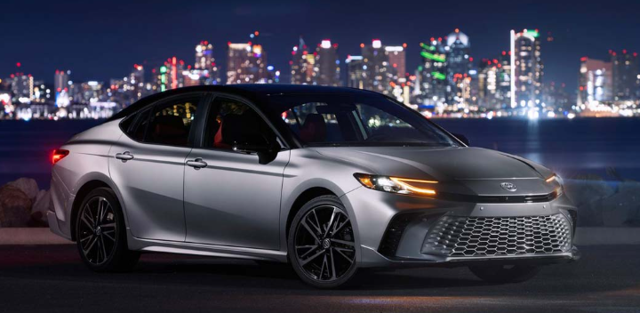 ▲儘管休旅車SUV當道！TOYOTA原廠承諾不會放棄房車市場。（圖／翻攝自TOYOTA）