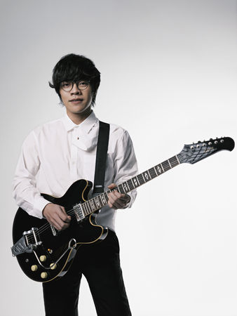 ▲《我家的事》邀請金曲歌王盧廣仲，合作主題曲〈一路順風〉。（圖／牽猴子提供）