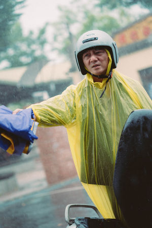 ▲《我家的事》邀請金曲歌王盧廣仲，合作主題曲〈一路順風〉。（圖／牽猴子提供）