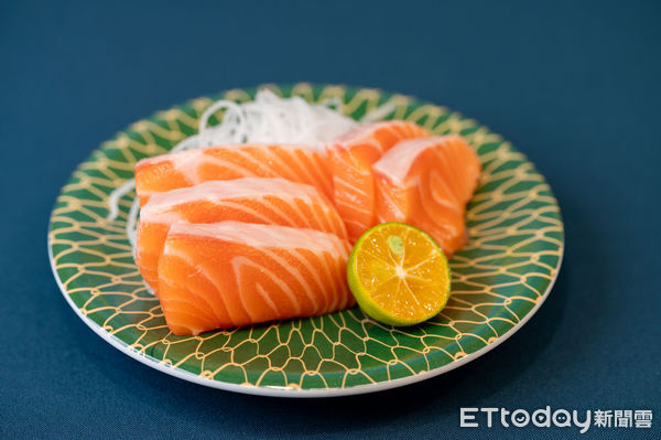 ▲鮮鮭五豪盛。（圖／爭鮮提供）