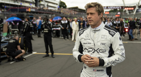 ▲布萊德彼特主演的《F1電影》成為他生涯最賣座電影。（圖／翻攝自劇照）