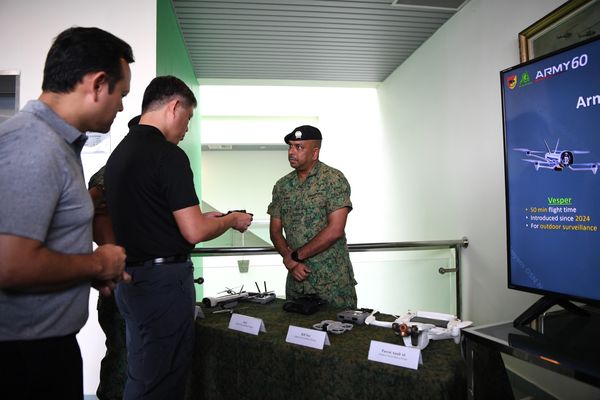 ▲▼新加坡基本軍訓納無人機訓練。（圖／翻攝自Facebook／Ministry of Defence, Singapore）