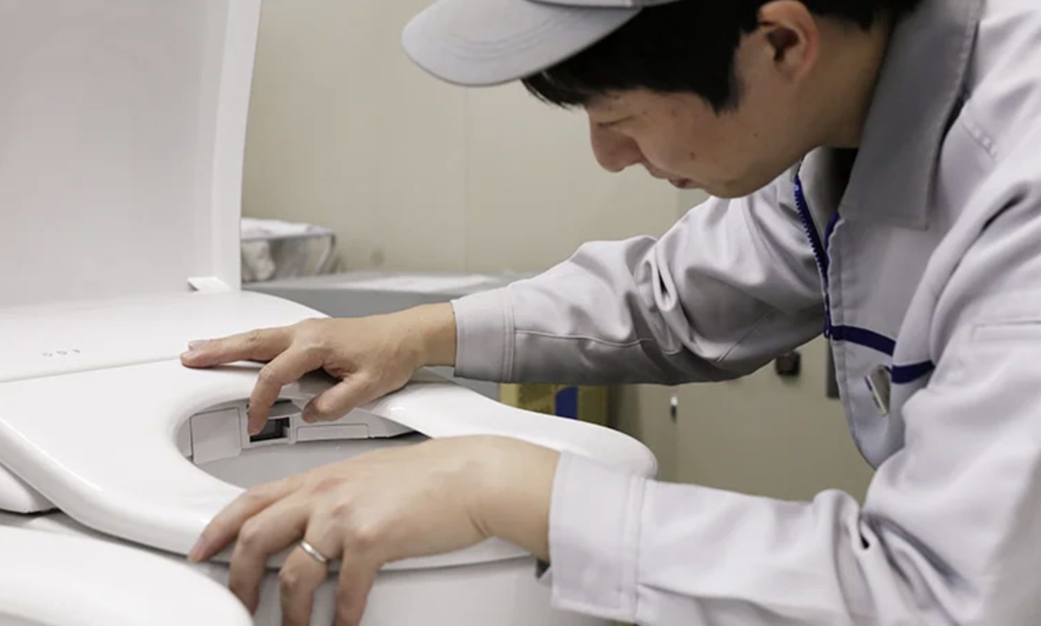 ▲TOTO Neorest LS-W／AS-W智慧馬桶。（圖／翻攝TOTO日本官網）