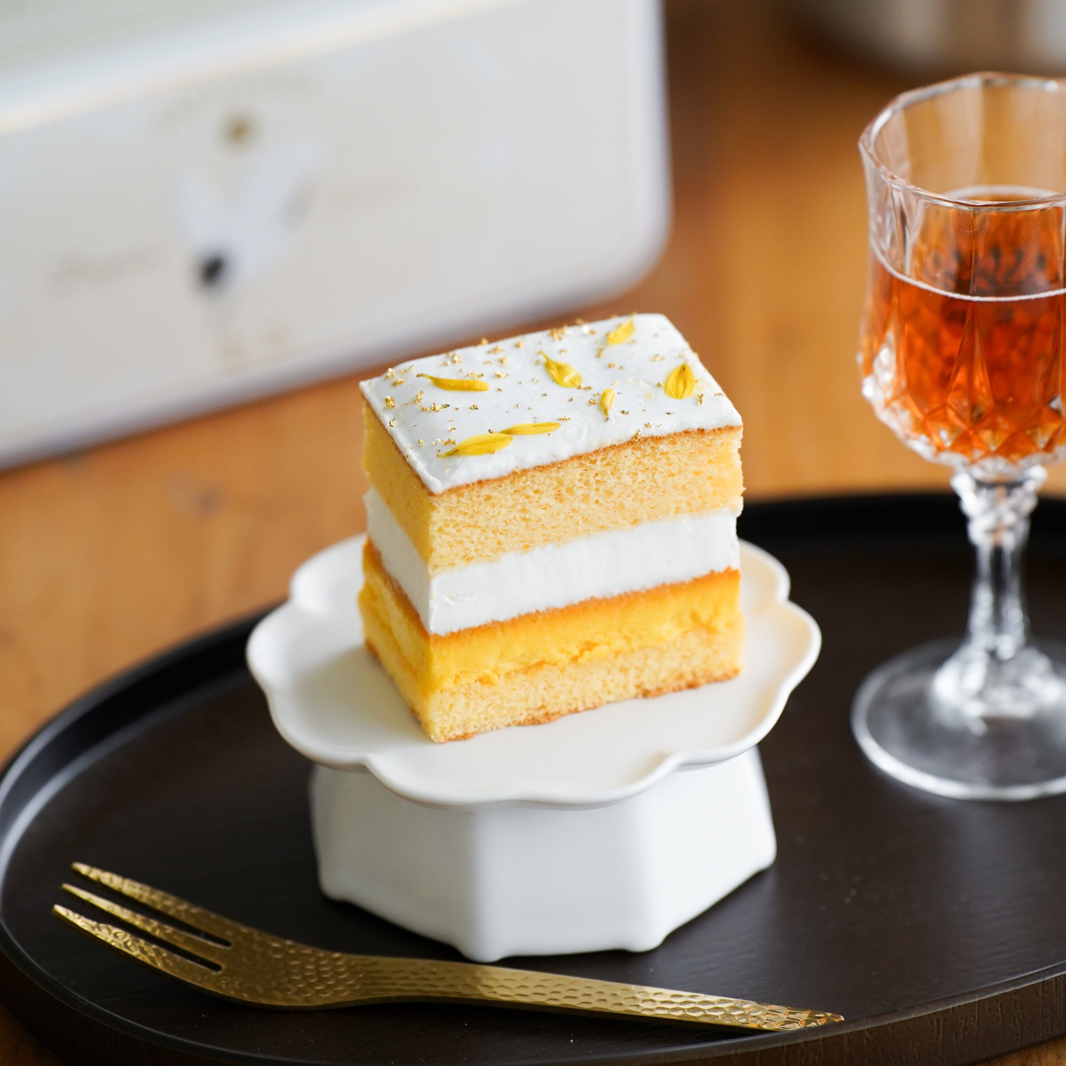 ▲▼甜點,日式,法式,鐵盒,新款,ミニ耘菓,鐵盒蛋糕,草莓,芒果。（圖／ミニ耘菓提供）