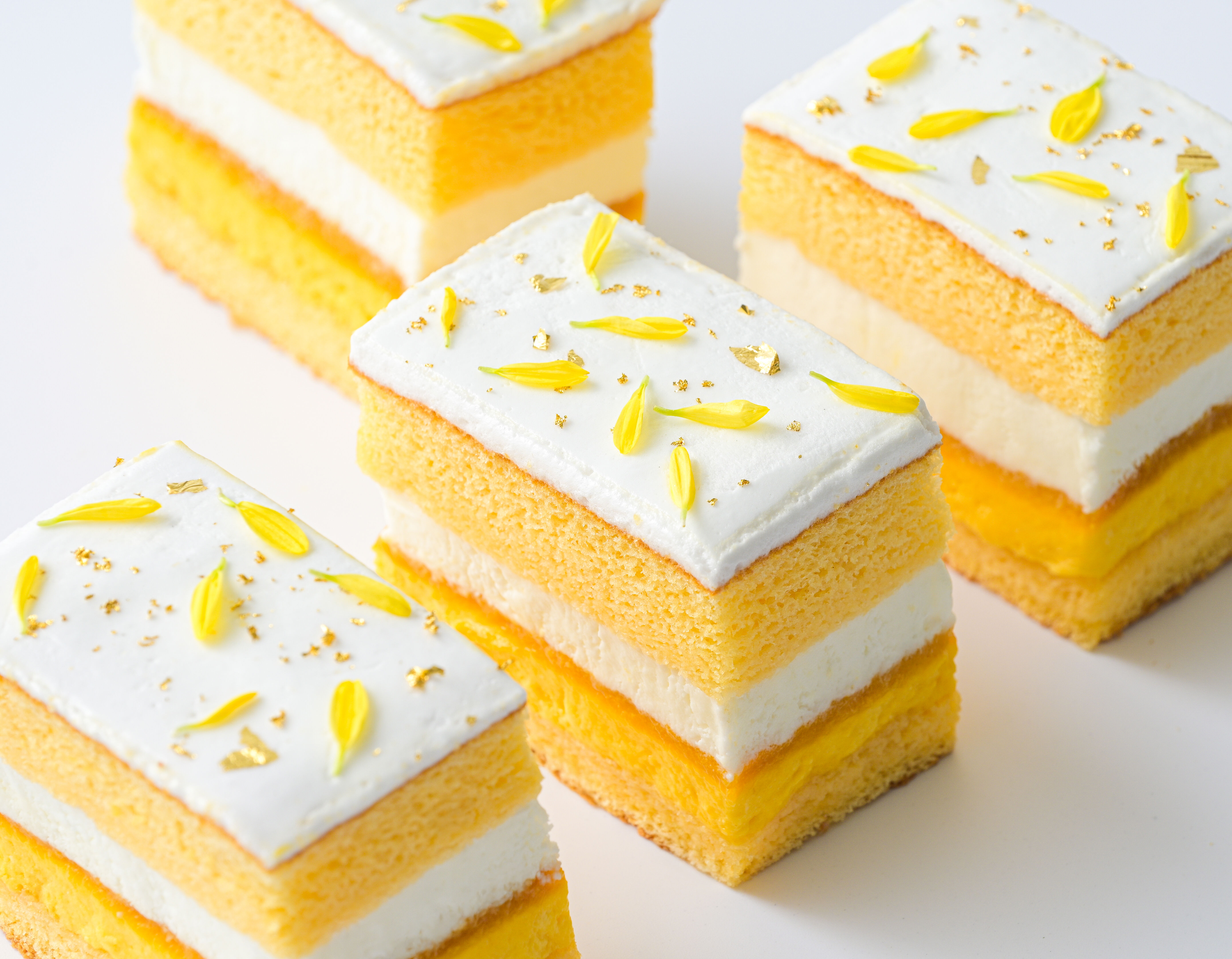 ▲▼甜點,日式,法式,鐵盒,新款,ミニ耘菓,鐵盒蛋糕,草莓,芒果。（圖／ミニ耘菓提供）