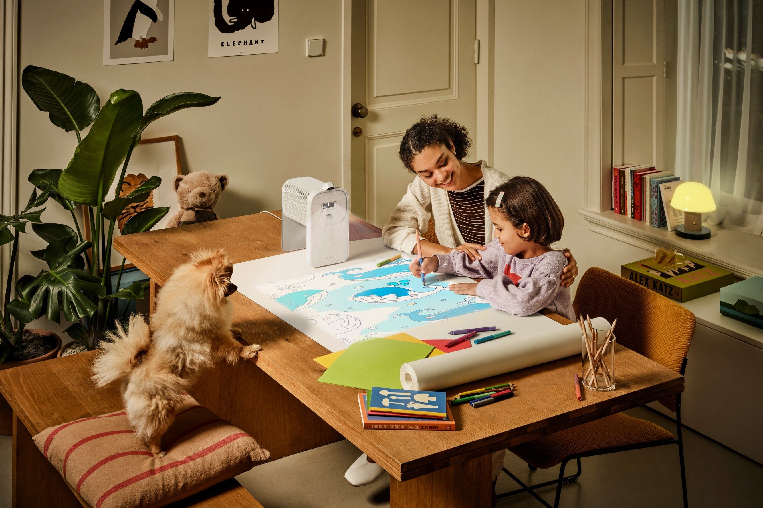 ▲三星近期推出旗下「觸控投影機」The Premiere 5，可支援觸控操作是最大亮點。（圖／品牌提供）