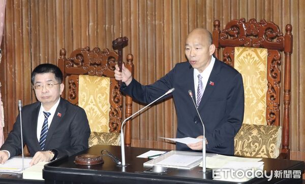 ▲▼貨物稅條例部分條文修正草案 農業保險法部分條文修正草案 三讀 敲槌 韓國瑜 立法院院會 。（圖／記者屠惠剛攝）