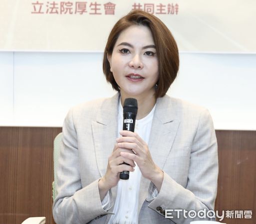 ▲▼立法院 2030滅除B肝倒數  B需要行動 記者會 陳菁徽 王正旭。（圖／記者屠惠剛攝）