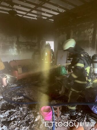 ▲埔里鎮雙吉路今天早上發生住宅火警。（圖／記者高堂堯翻攝）