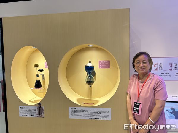 ▲嘉南藥理大學粧品系師生參與科工館展覽，以「流沙香水」展現香氛藝術與技術融合。（記者林東良翻攝，下同）