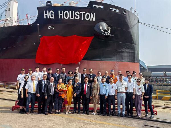 ▲正德海運新船交船典禮大合照。(圖／正德提供）