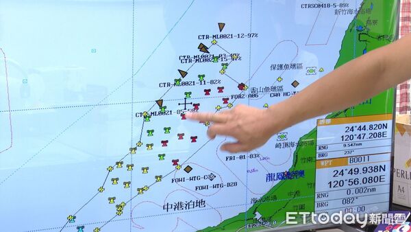 ▲捐救生衣、電子海圖！海能風電攜手地方 守護海洋作業安全▼             。（圖／記者鄭遠龍攝）