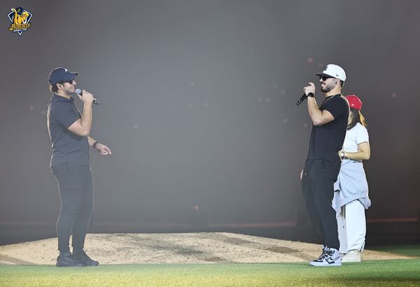 ▲羅戈、黃博多獻唱。（圖／中信兄弟提供）