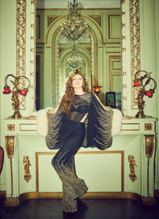 ▲麥莉近日大尺度拍攝雜誌封面。（圖／翻攝自Miley Cyrus Instagram）