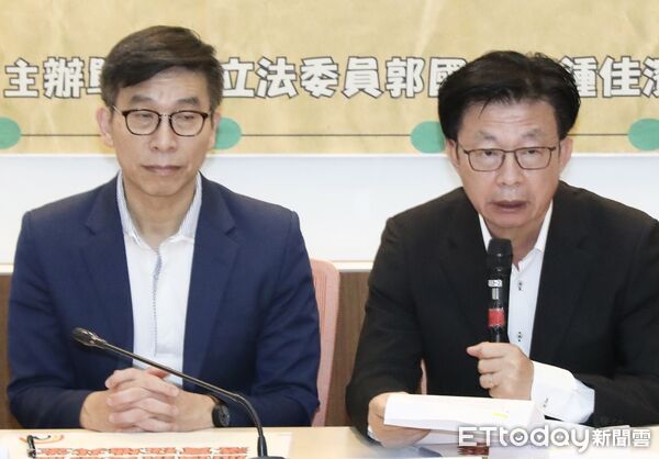 ▲▼立委郭國文 鍾佳濱 召開 加強抗災韌性 落實再生能源 在地共生 記者會。（圖／記者屠惠剛攝）