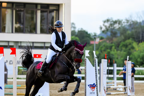 ▲▼  海青節兩岸首屆馬術比賽、霹靂舞           。（圖／翻攝 中新社）